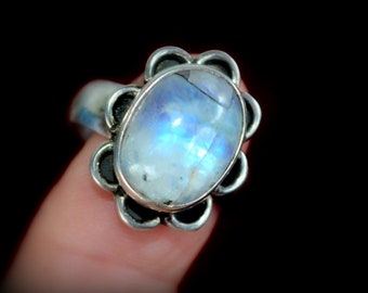 Rainbow Moonstone and Sterling Ring Size 8~Fertility Crystal Love Ring for  Her~ Travelers Stone~Kundalini Energy Talisman~Moon Magic Amulet