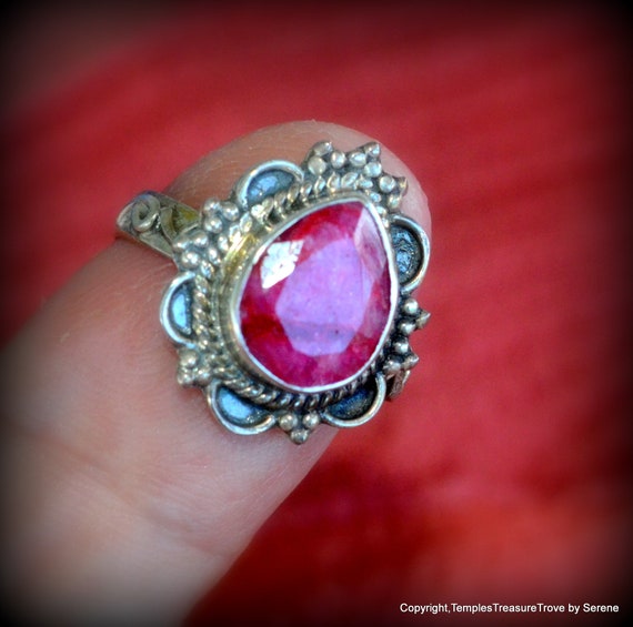 Teardrop Faceted Ruby and Sterling Silver Ring Si… - image 6