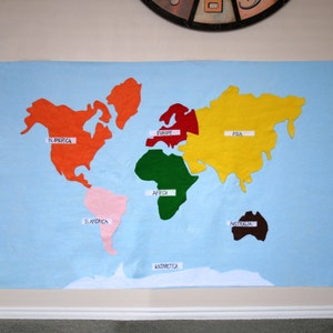 Montessori Felt Map of World Continents. Spanish, French, English or German Labels hanging strips. Montessori Waldorf Learning Tool Toy image 4