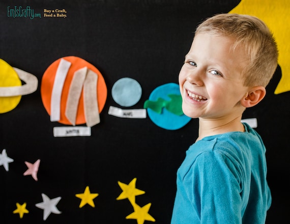 Montessori Activity: Solar System Felt Wall, Montessori Planet Learning Activity, Waldorf outer space, Home School, Preschool, Waldorf toy