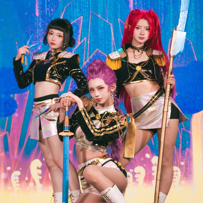 Rubies DISFRAZ KPOP ZOEY CLASSIC. K-POP, KPOP, HUNTRIX, Top, pantalón, banda para brazo y accesorio charm. TALLA L