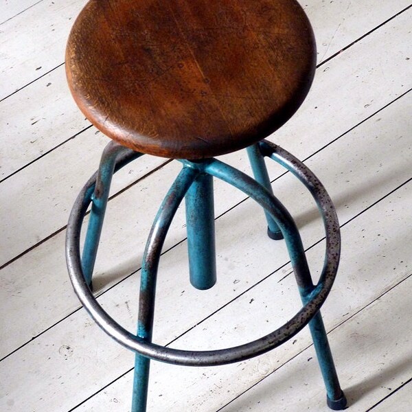 Vintage French Adjustable Work Stool / Counter Stool - Stella a Labrugiere
