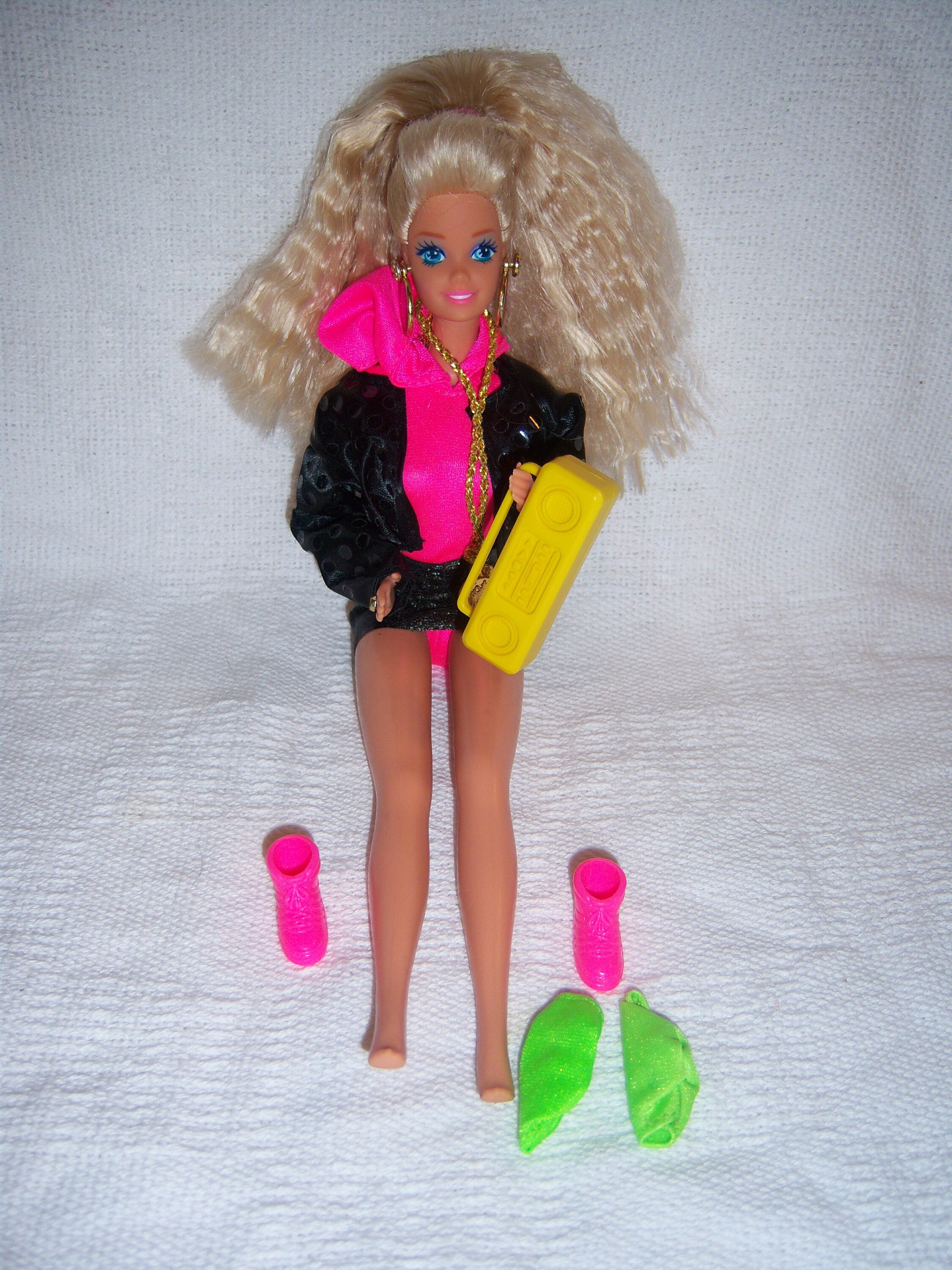 Rappin rockin barbie hotsell