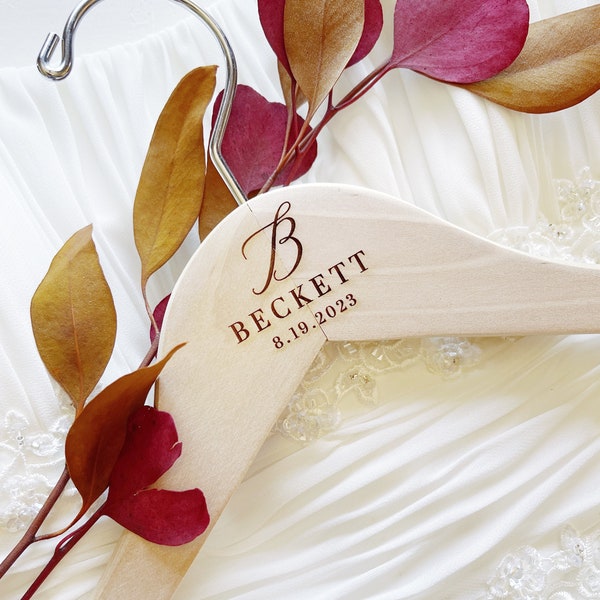 ENGRAVED Personalized Bride Wedding Dress hanger with Date. Custom Dress Hanger for Wedding. Bridal Party Dress Hangers. Bride Gift.