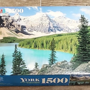 1500 York Puzzle - Moraine Lake, Banff National Park, Canada MB Puzzle