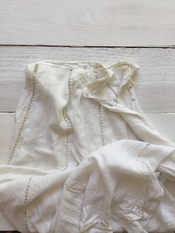 Wear through Wind Skirt / 1910s white cotton eyele