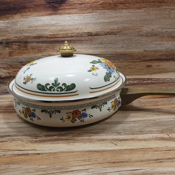 Vintage Pot, Villeroy and Boch reproductiion 1970s