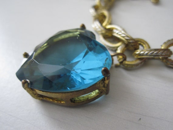 GLASS HEART CHARM Bracelet