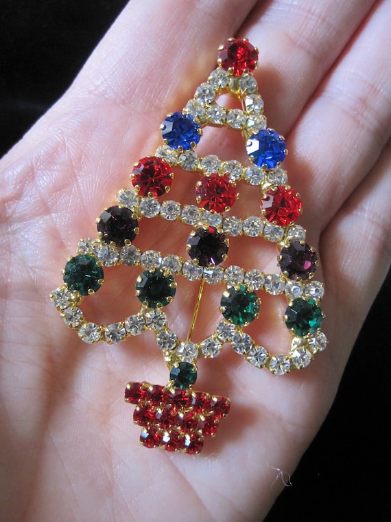 Vintage rhinestone on sale christmas tree brooch