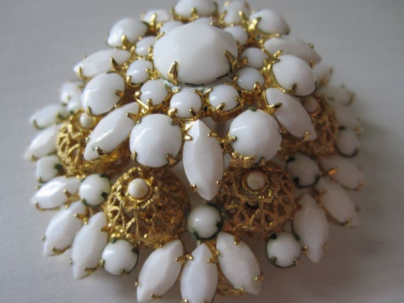 WHITE CZECH GLASS Tiered Brooch - image 2