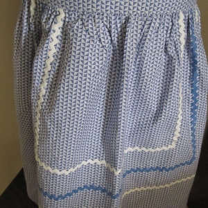 1960s COTTON GEOMETRIC APRON White & Blue Handmade