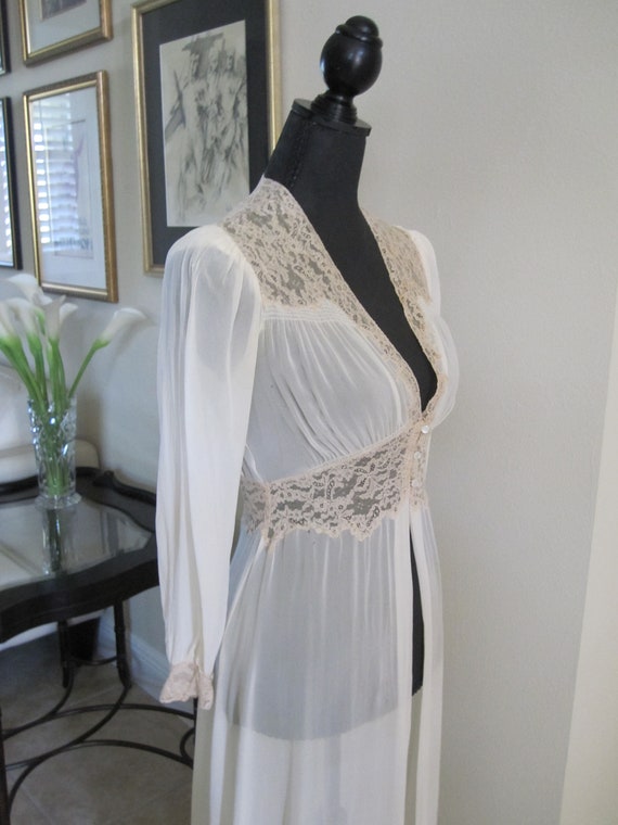 1920s SILK CHIFFON LACE Fitted Robe - image 2