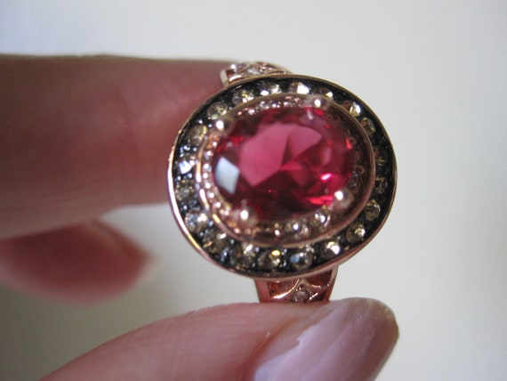 FAUX RUBY CRYSTAL Gold Ring Size 9 - image 4