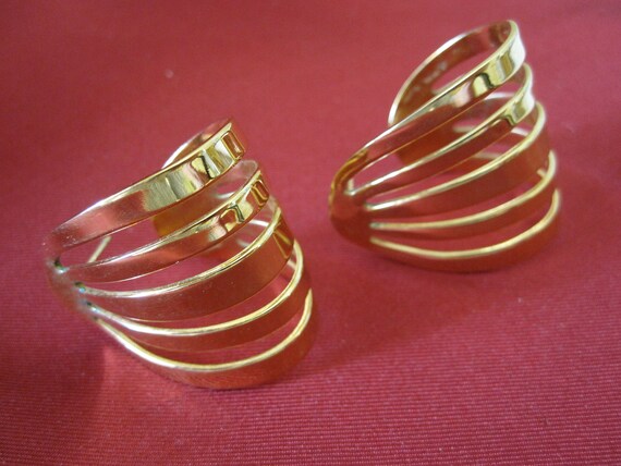 GOLD SEGMENTED HOOP  Pierced Earrings - image 2