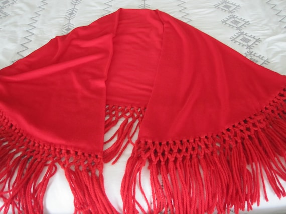 RED WOOL SHAWL With Hand Knotted Fringe - image 5