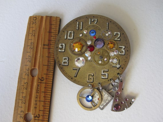 STEAMPUNK CLOCK BROOCH With Sequins - image 5