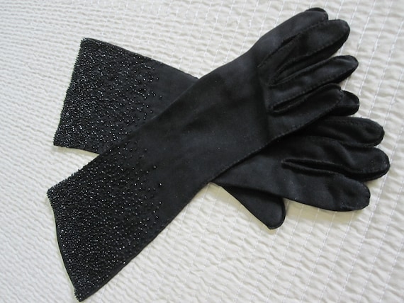 CRESCENDO BLACK BEADED Gauntlet Gloves - image 7