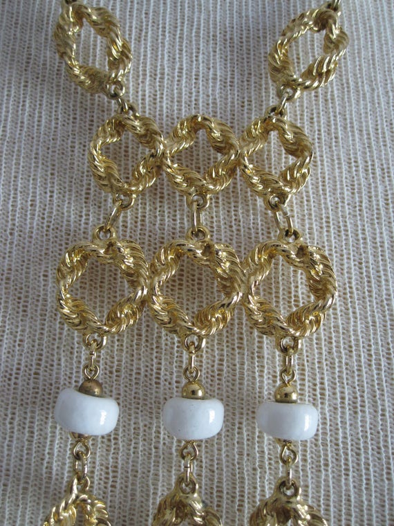 1960's WHITE GLASS GOLDETTE Bib Necklace and Tear… - image 5