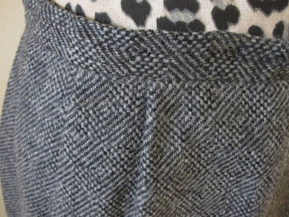 SKIRT & SWEATER Combo Gray Tweed  2 Pc Chic 1960s - image 9