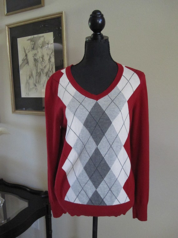 ST JOHNS BAY Red Argyle Pullover Sweater Unisex
