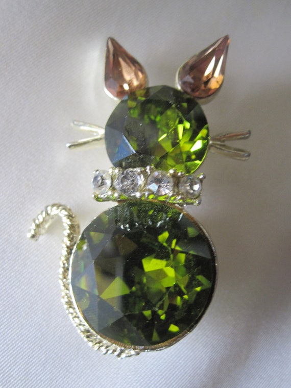 DODDS RHINESTONE CAT brooch