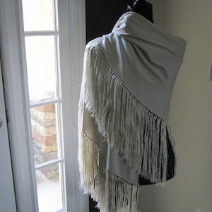 SILK ROSE FRINGED Vintage Shawl