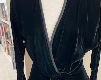 1970s BLACK VELVET DRESS