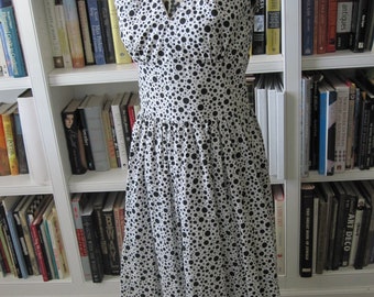 POLKA DOT MARILYN Dress!