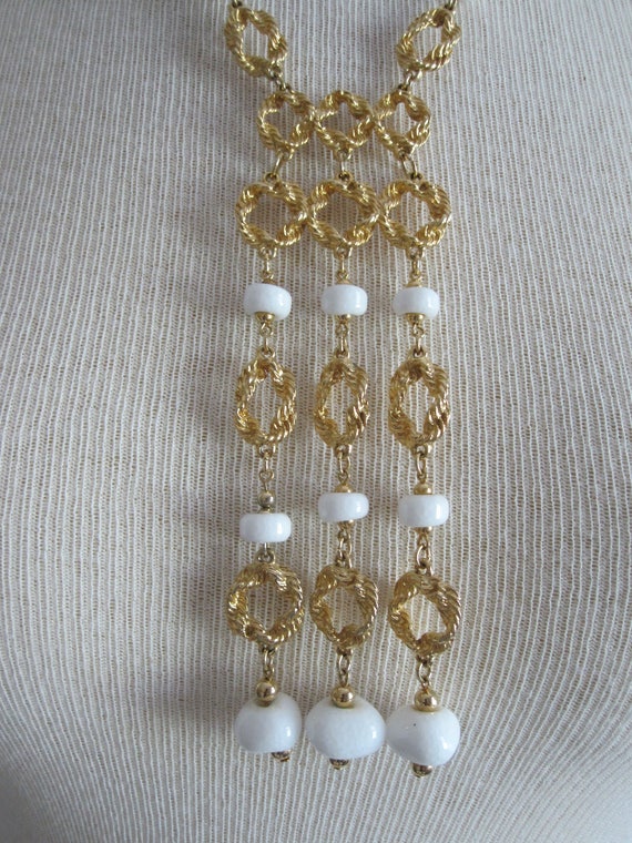 1960's WHITE GLASS GOLDETTE Bib Necklace and Tear… - image 7