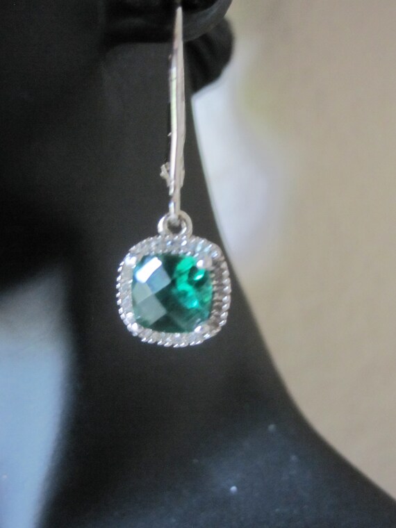 GREEN CRYSTAL EARRINGS Sterling Silver Pierced