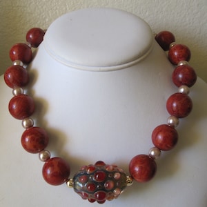 ARTISAN GLASS CHOKER
