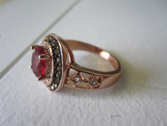 FAUX RUBY CRYSTAL Gold Ring Size 9 - image 9
