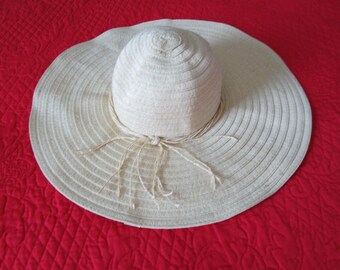 WIDE BRIM SUMMER Floppy Hat