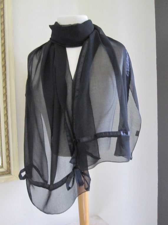 BLACK RIBBONED SHAWL