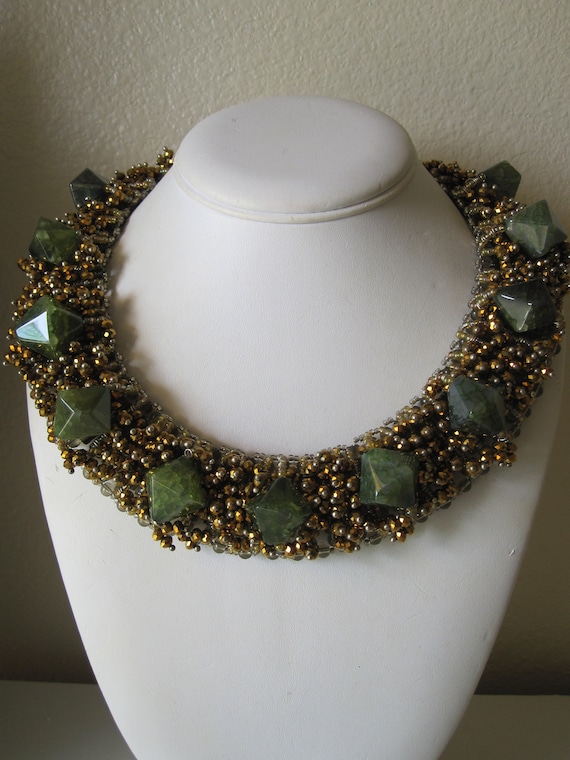 ARTISAN GREEN STONE & Gold Wide Beaded Cluster Cho