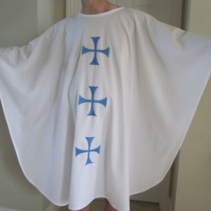 PRIEST VESTMENT COSTUME