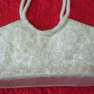 WHITE BEADED Bag With Beaded Handle