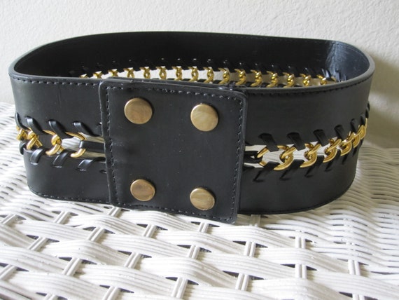 WIDE BLACK LEATHER Chain Belt