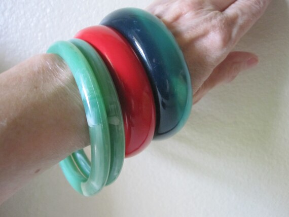 4 WINTER BANGLE BRACELETS - image 8