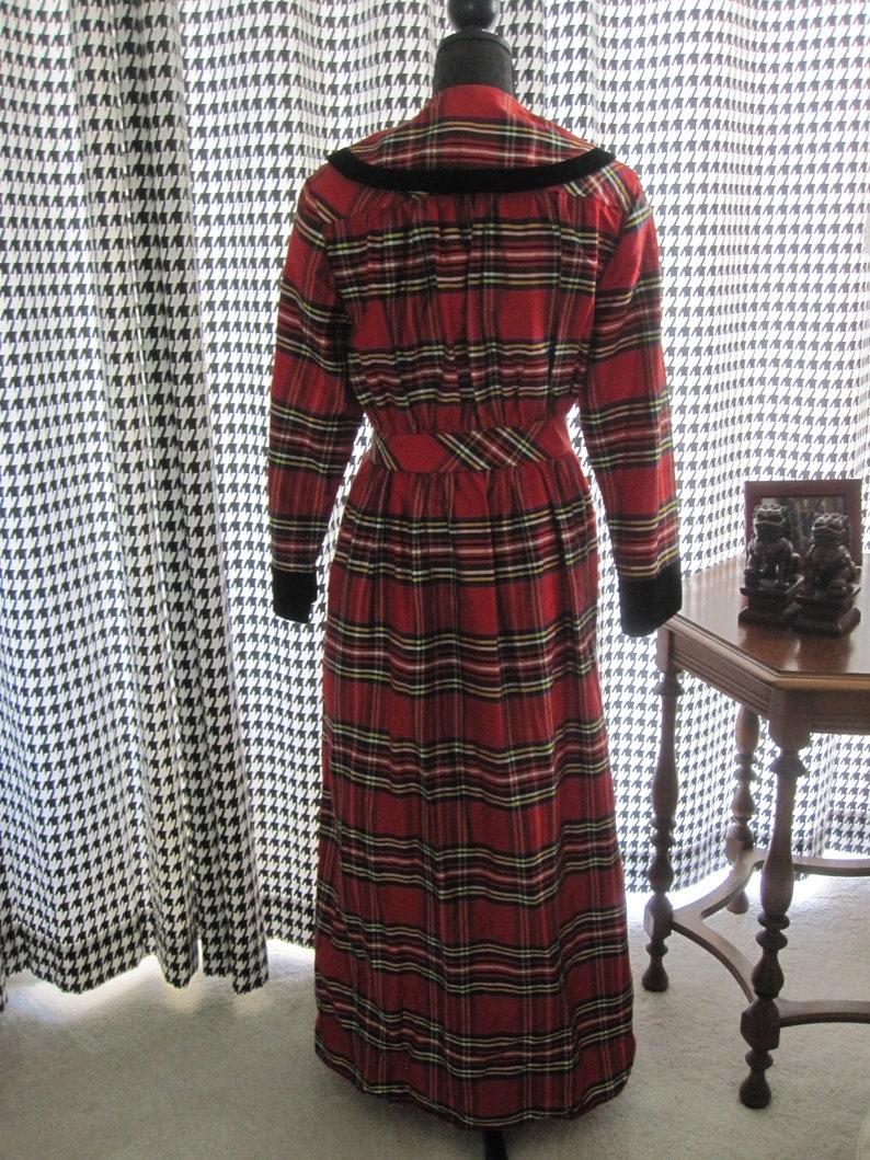 RED PLAID SILK & Velvet Robe image 6