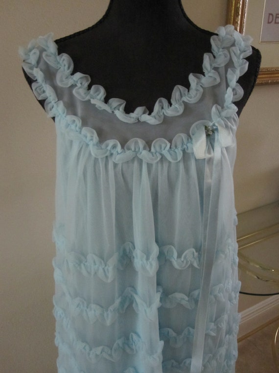 1950s RUFFLED LINGERIE Pale Blue Negligee