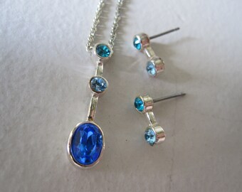 Delicate BLUE GREEN CRYSTAL Necklace & Earrings