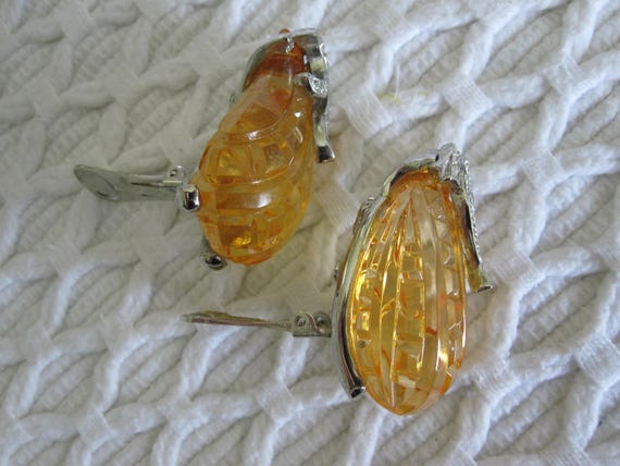 KENNETH JAY LANE Signed Designer Clip Earrings - image 9