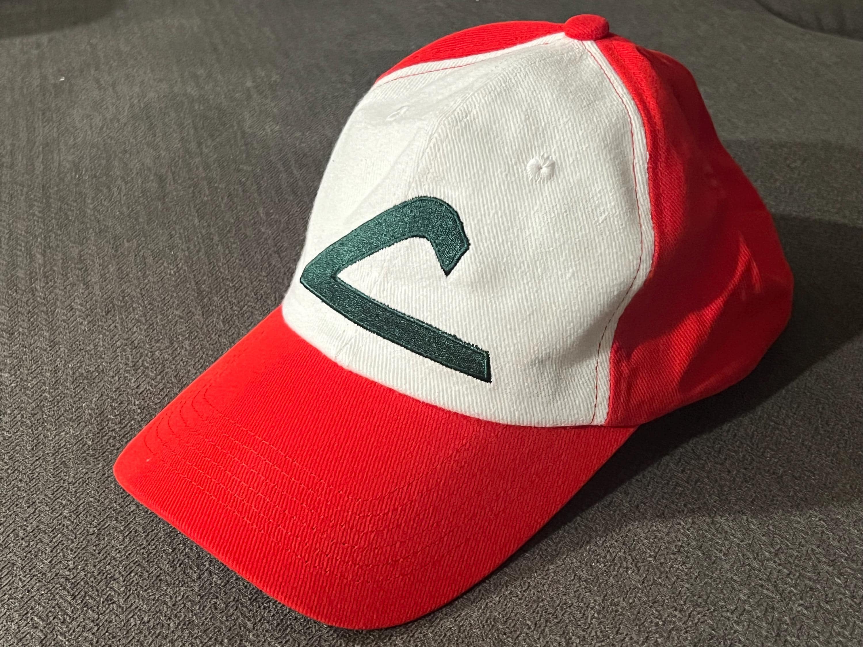 Mannen Anime Blauwe Jas Kostuum Jongens Meisjes Ash Ketchum Cosplay voor Halloween Vrouwen Trainer Verstelbare Baseball Cap en Handschoenen Set