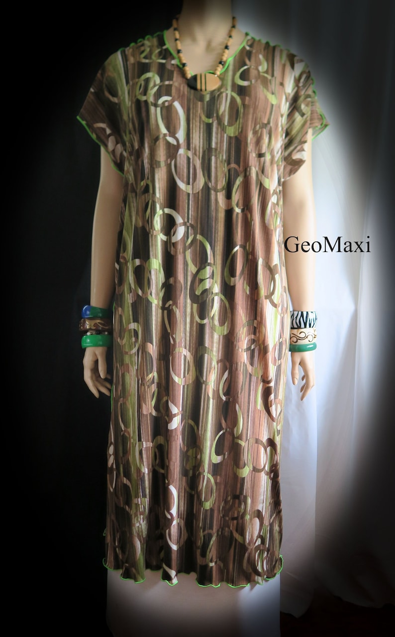 Geo Maxi Dress Women Fits L 1XL2XL-Plus size-Made in Hawaii-Comfortable,breathable /& beautiful Loose Long-Perfect for Travel