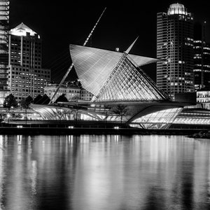 Milwaukee Photography, Calatrava, Milwaukee Art Museum at Night, MKE Print, Milwaukee Calatrava Milwaukee Landmark Black & White 8x10 photo