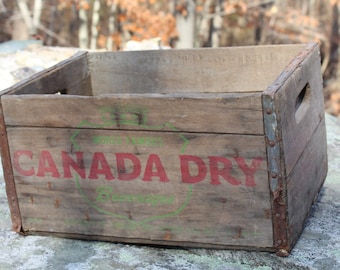 Vintage World Famous Canada Dry Beverages Wooden Box w/ metal band riveted ends