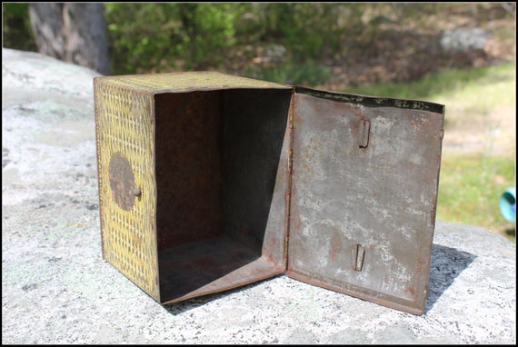 Rare Vintage R A Patterson Tobacco Co. Richmond, VA. Tin