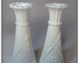 Vintage Pair of Milk Glass Bud Vase's