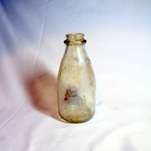 Vintage New Haven Dairy Milk Bottle - General Ice Cream Corp. Duraglas Dacro One Quart